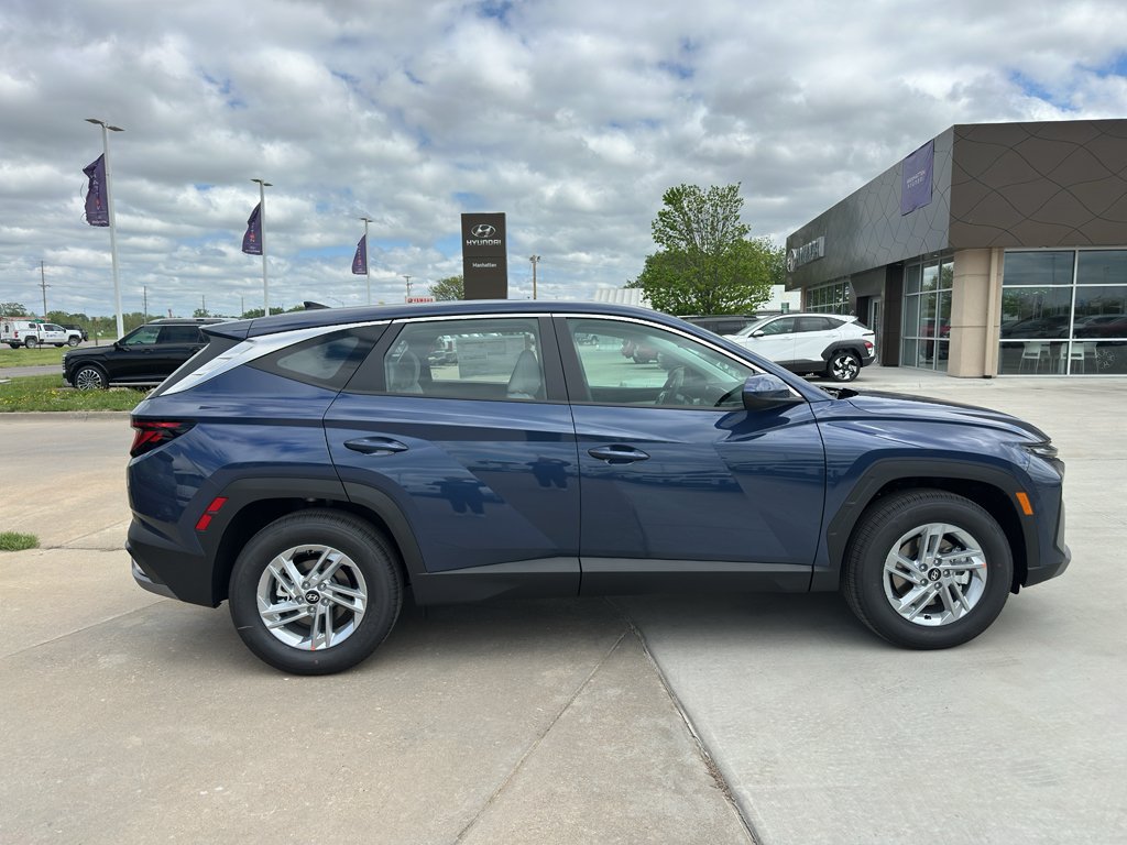 New 2026 Hyundai Tucson SE FWD image 2