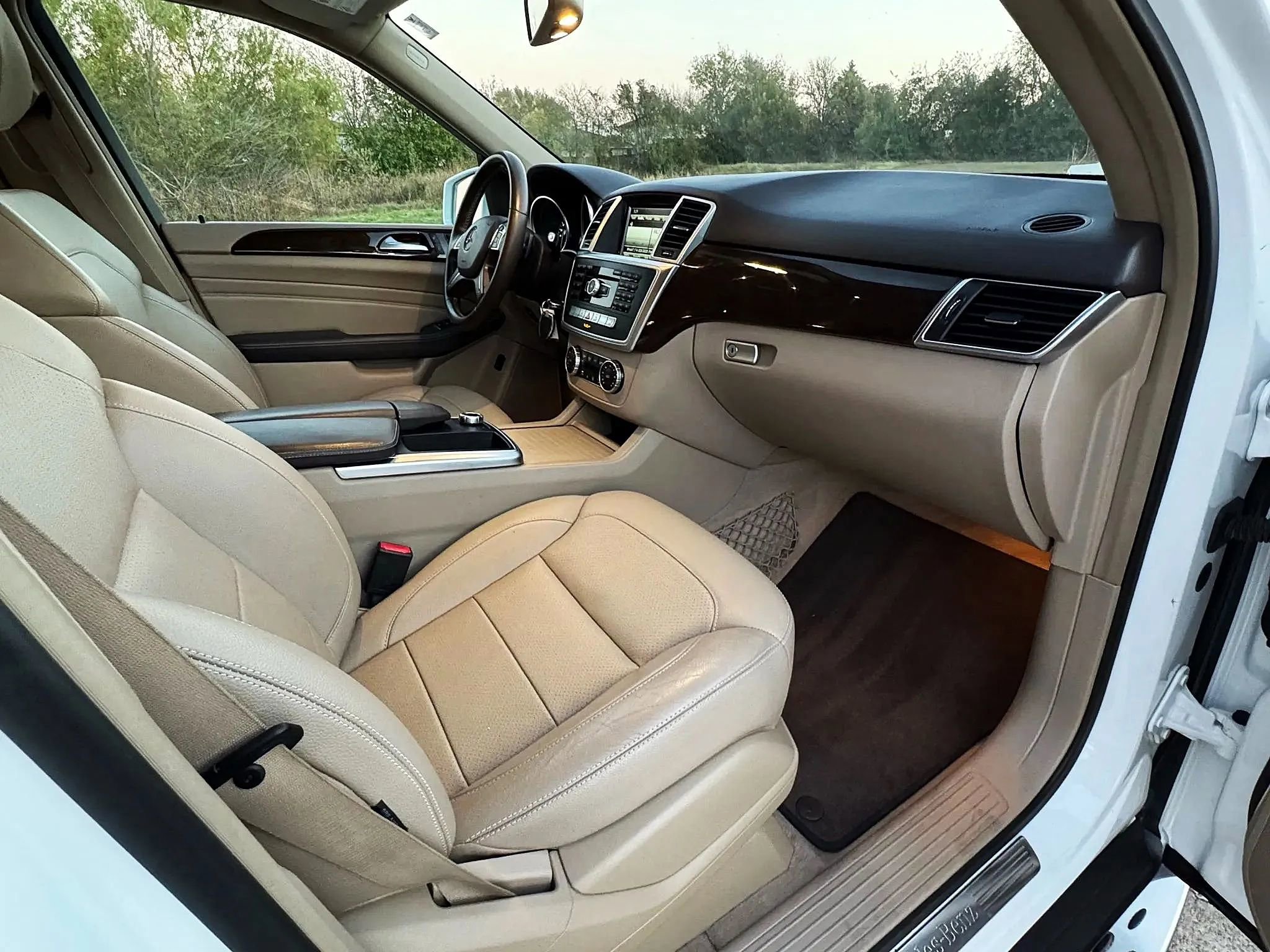 Used 2015 Mercedes-Benz ML 350 ML 350 4MATIC Sport Utility 4D image 15