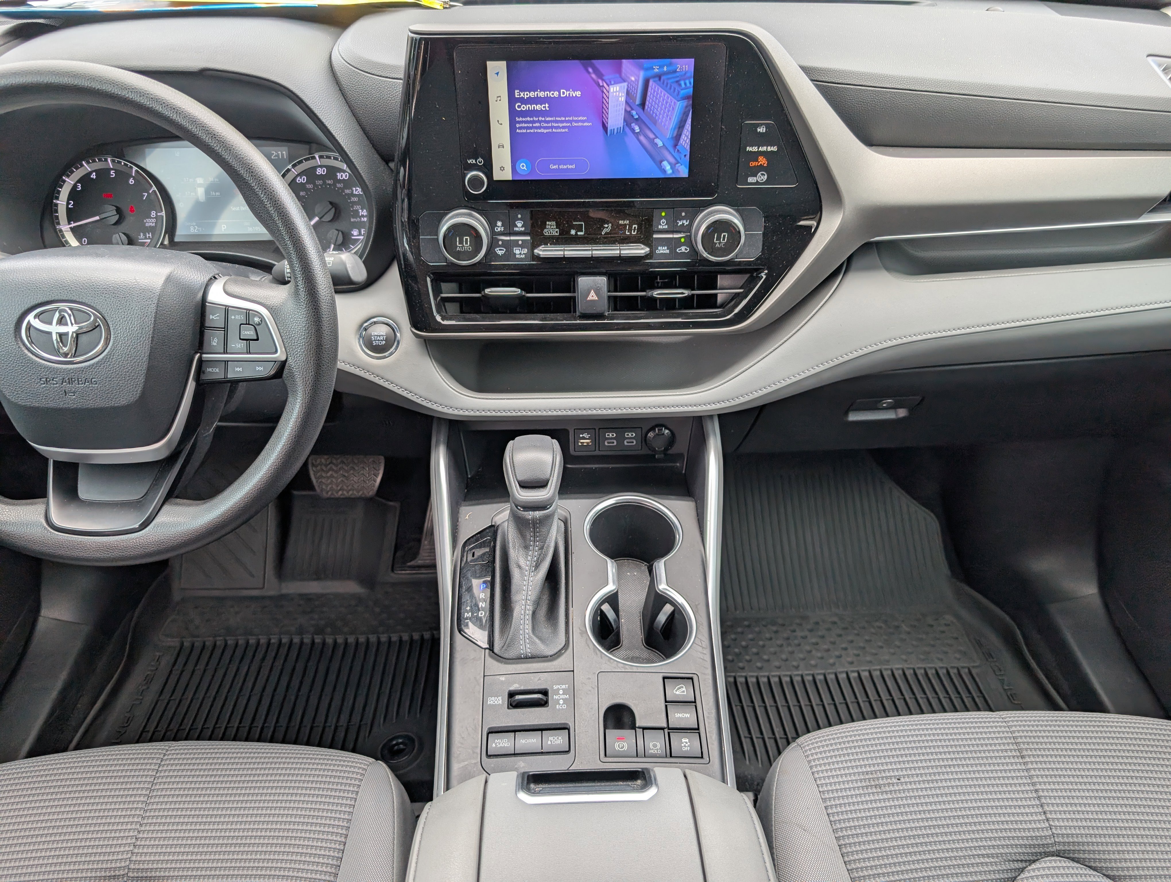 Used 2023 Toyota Highlander L image 7