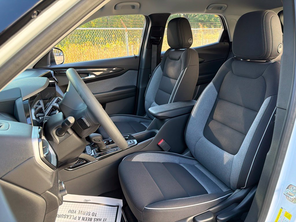New 2026 Chevrolet TrailBlazer LS w/ LS Convenience Package FWD image 20