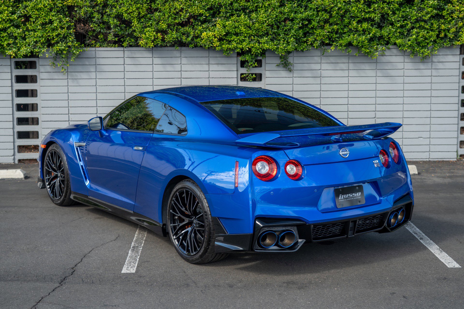 Used 2024 Nissan GT-R w/ Floor Mat Package image 24