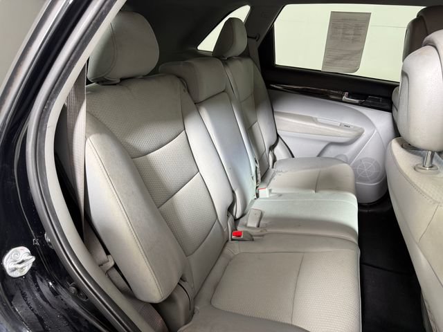 Used 2013 Kia Sorento LX w/ Value Pkg FWD image 14