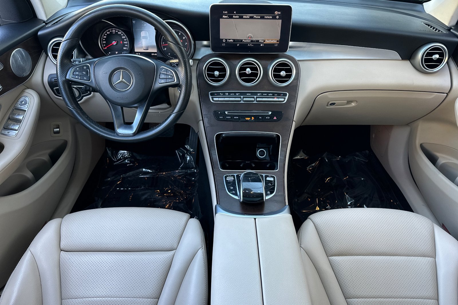 Used 2018 Mercedes-Benz GLC 300 4MATIC image 16