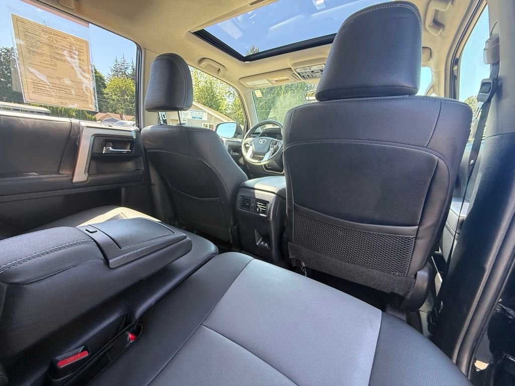 Used 2021 Toyota 4Runner SR5 Premium w/ Moonroof Package AWD/4WD image 17