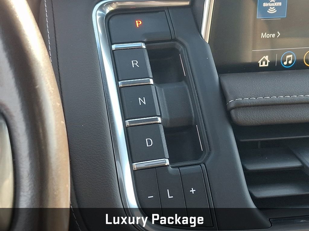 Used 2021 Chevrolet Tahoe Z71 w/ Luxury Package image 17