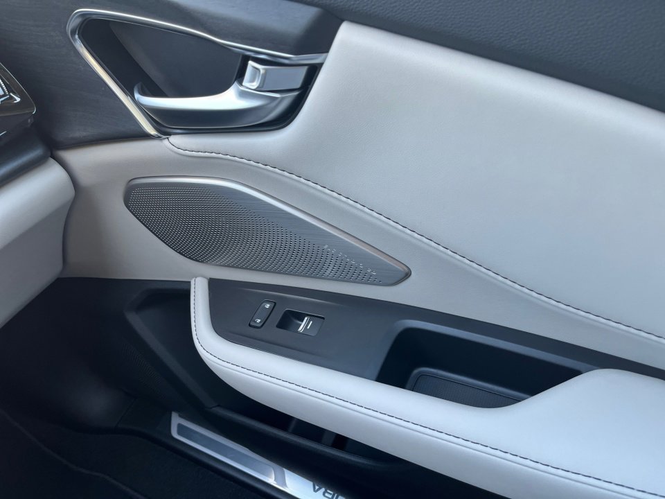 Certified 2026 Acura RDX w/Advance Package image 31