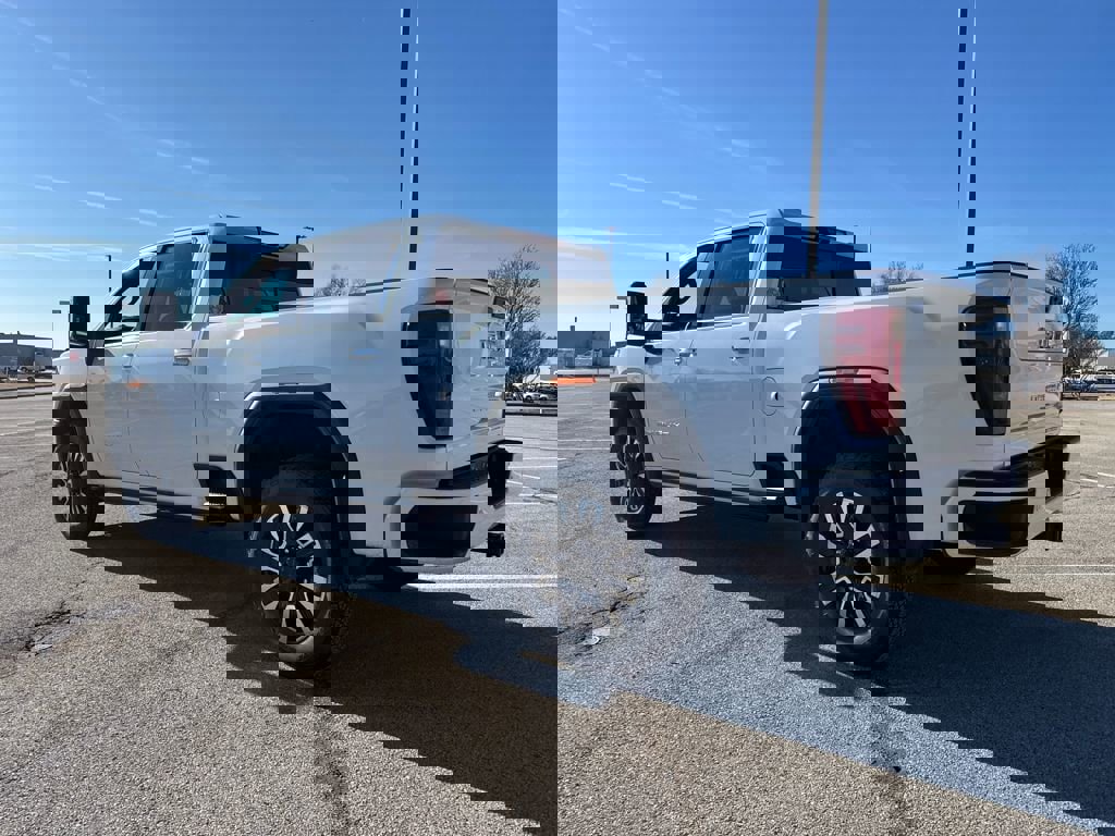 New 2026 GMC Sierra 2500 Denali Ultimate w/ Max Trailering Package image 4