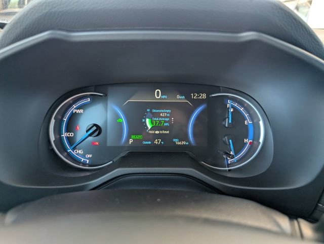 Used 2025 Toyota RAV4 LE image 15