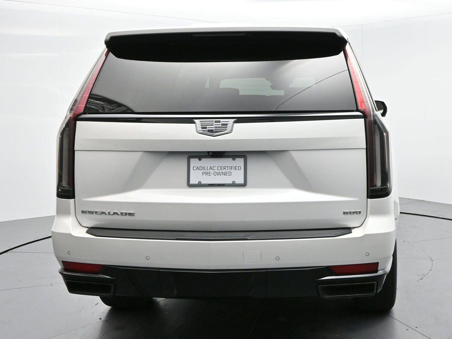 Certified 2022 Cadillac Escalade ESV Sport Platinum w/ Heavy-Duty Trailer Package image 6