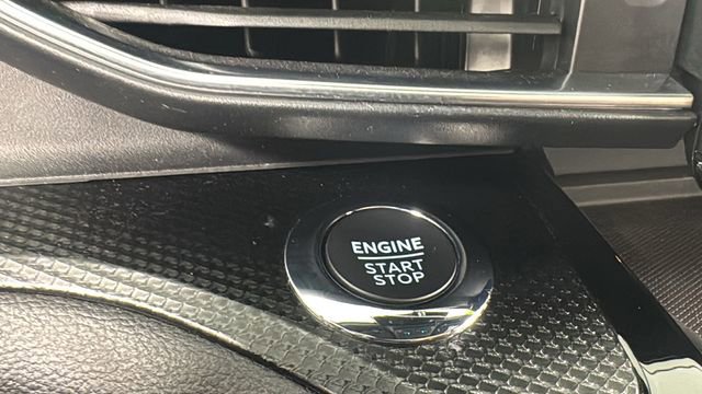 Used 2023 Ford Explorer ST-Line w/ Class IV Trailer Tow Package image 25