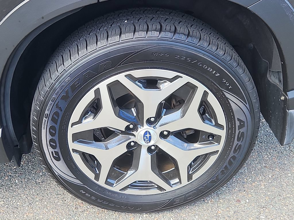 Used 2019 Subaru Forester Premium AWD/4WD image 6