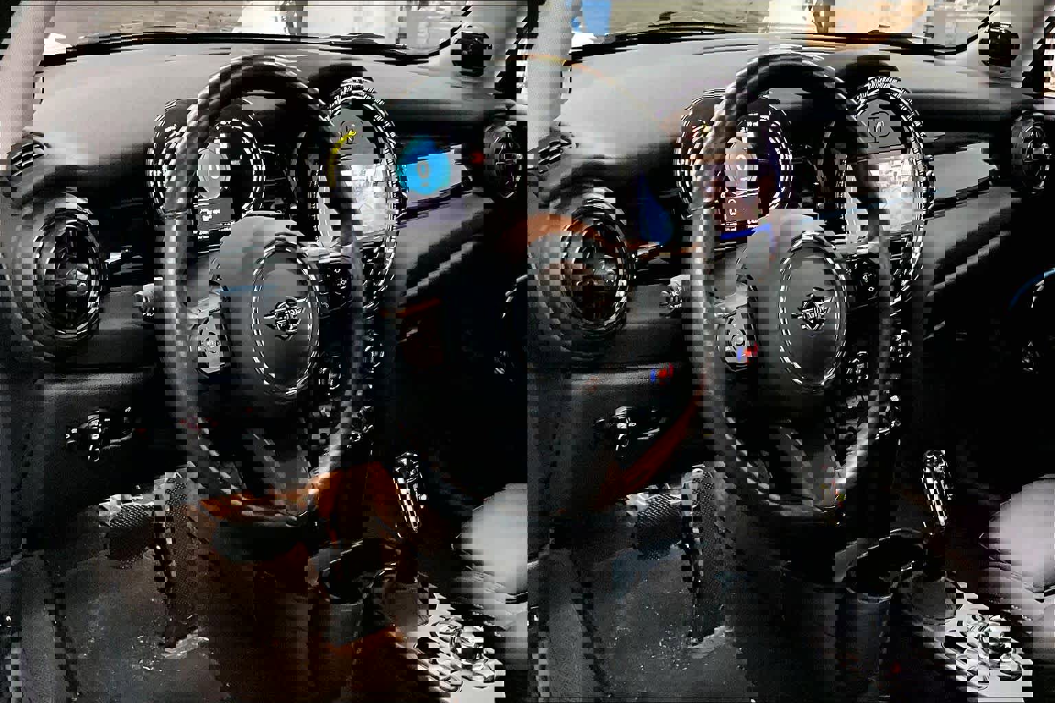 Used 2024 MINI Cooper SE image 16