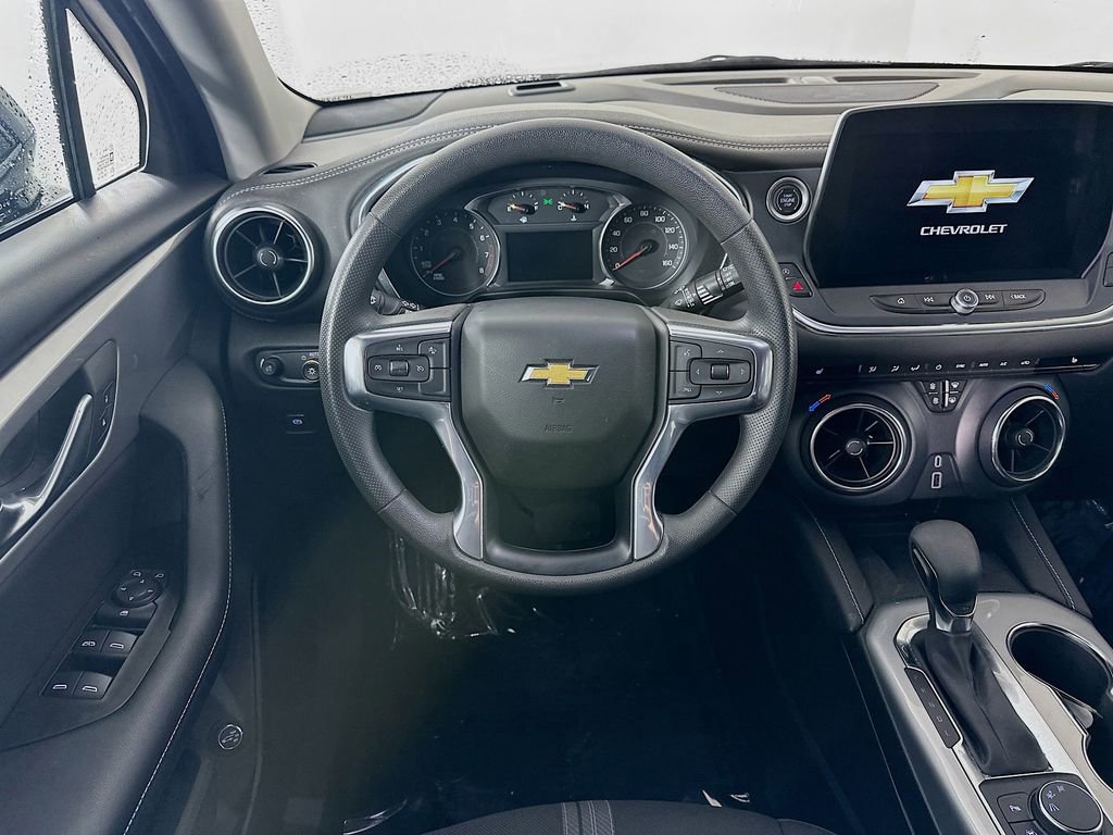 Used 2024 Chevrolet Blazer LT w/ Convenience Package FWD image 29