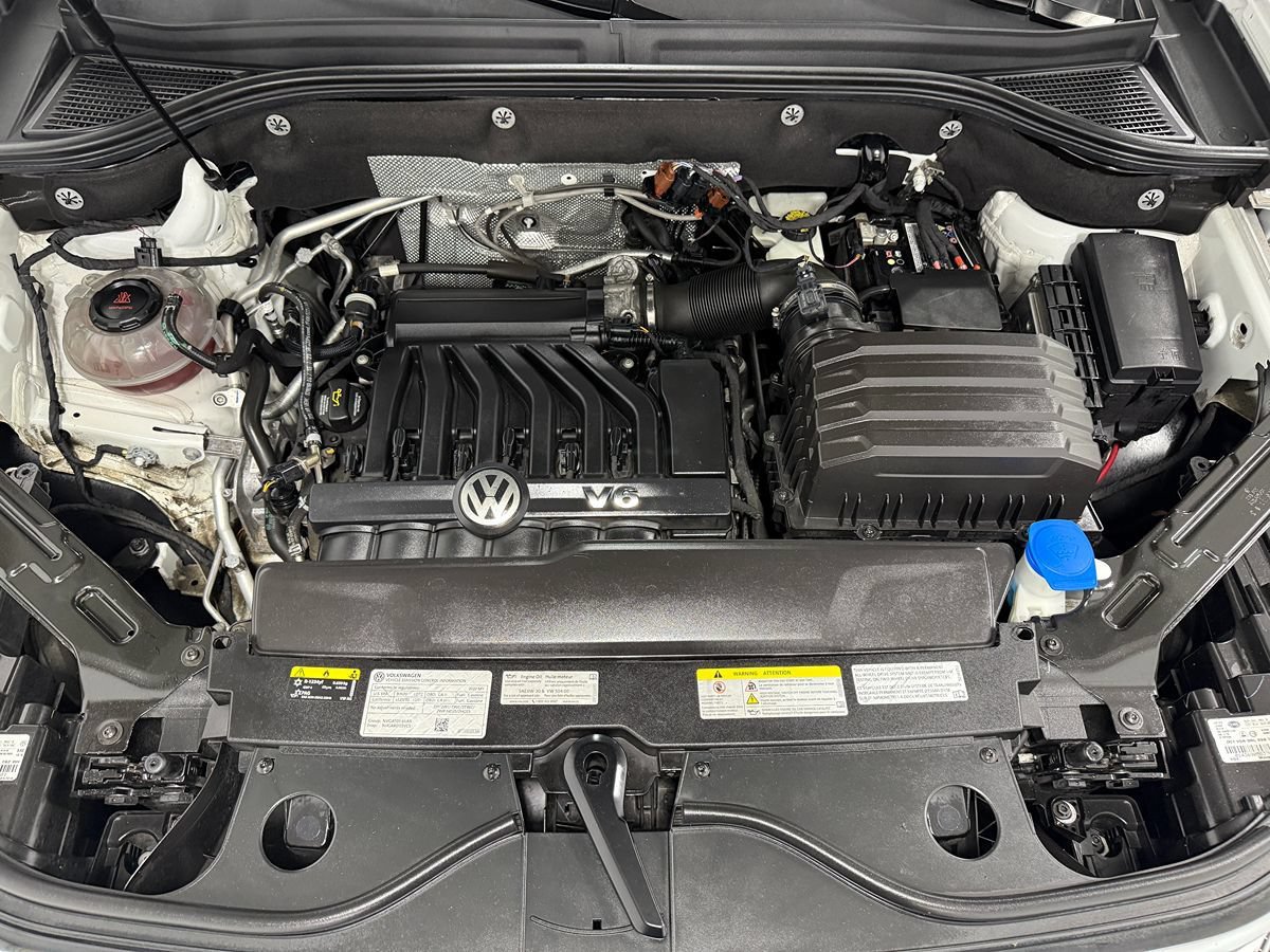 Used 2022 Volkswagen Atlas SEL R-Line AWD/4WD image 37