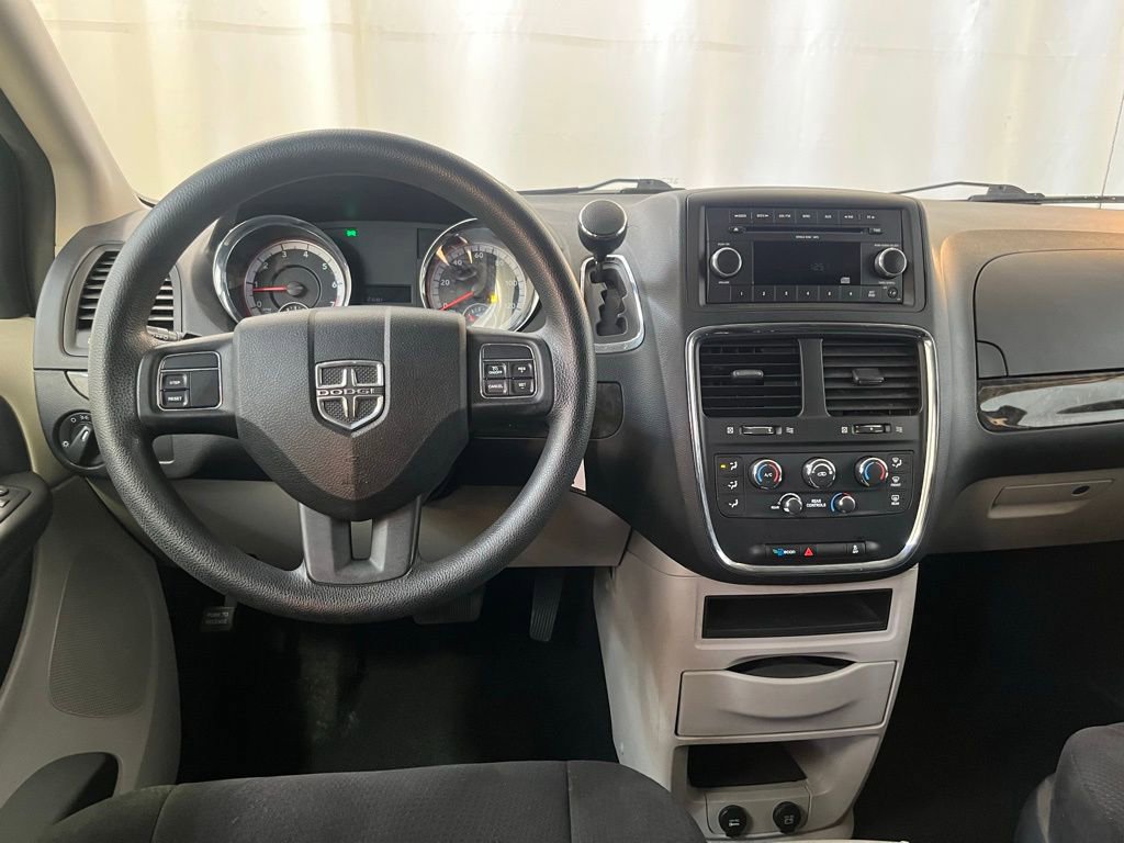 Used 2011 Dodge Grand Caravan Mainstreet image 17