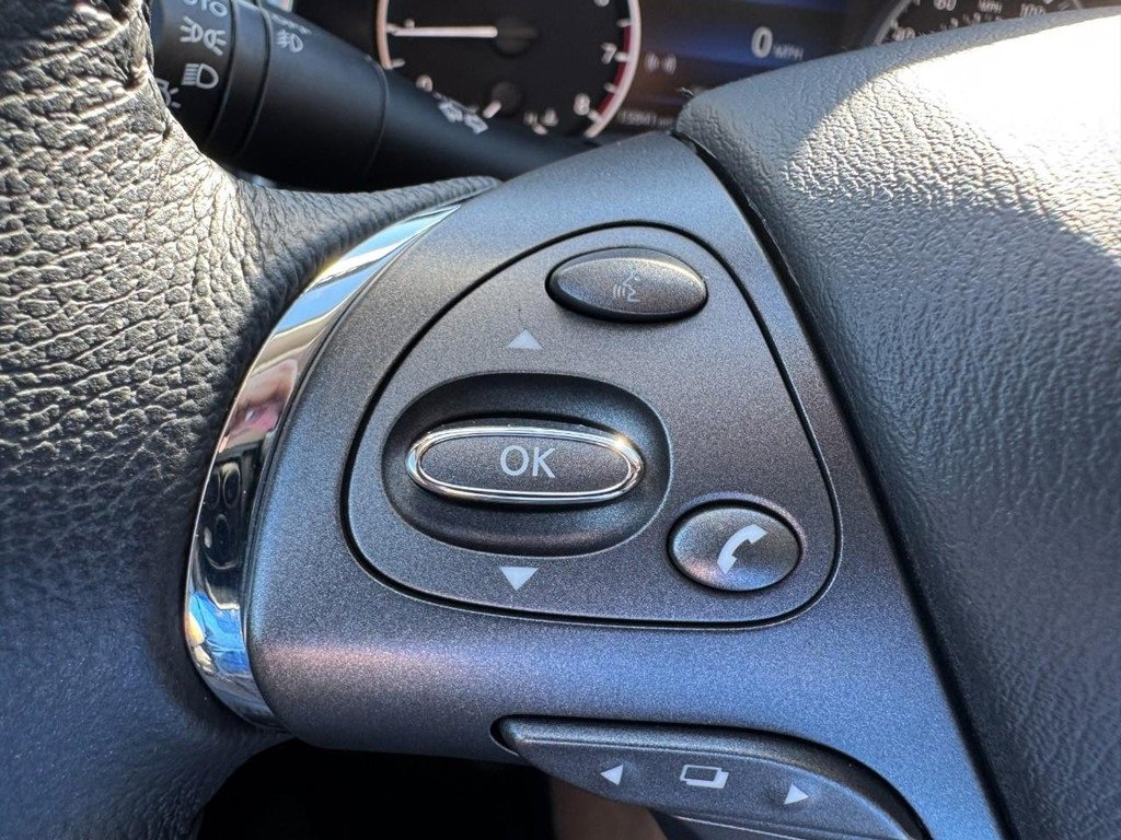 Used 2024 Nissan Murano SV w/ SV Midnight Edition Package image 17