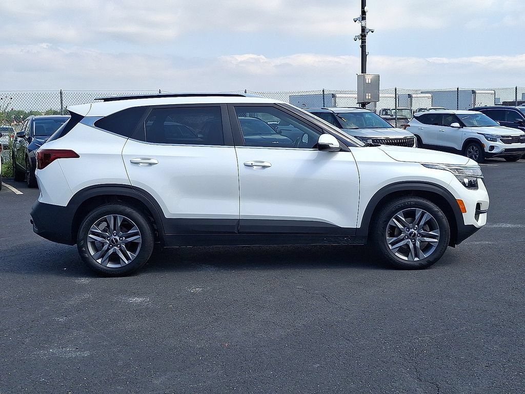Certified 2023 Kia Seltos S FWD image 4