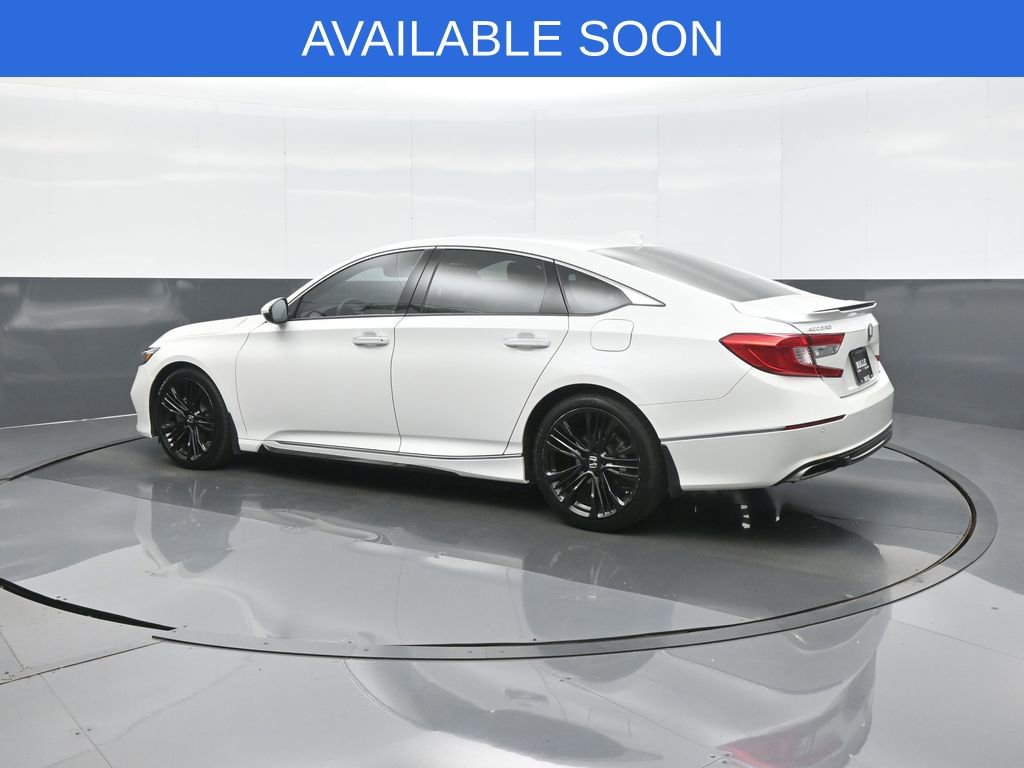 Used 2018 Honda Accord Touring image 5