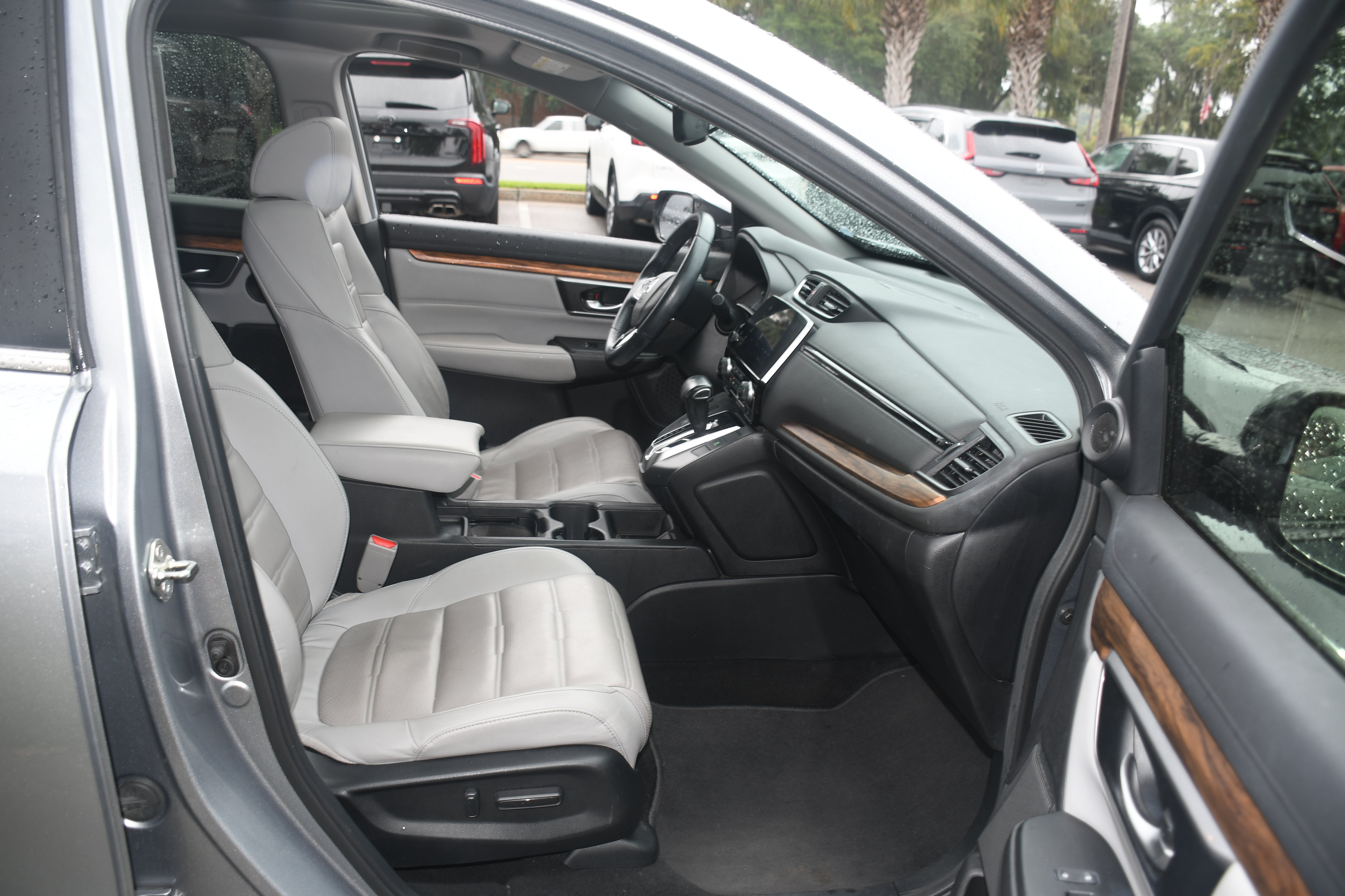 Used 2017 Honda CR-V Touring image 22