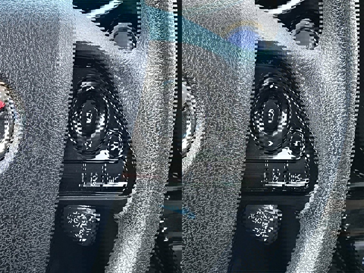 Used 2022 Toyota Prius L Eco image 14