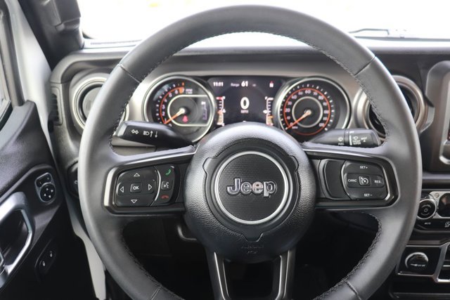 Used 2023 Jeep Gladiator Willys image 18