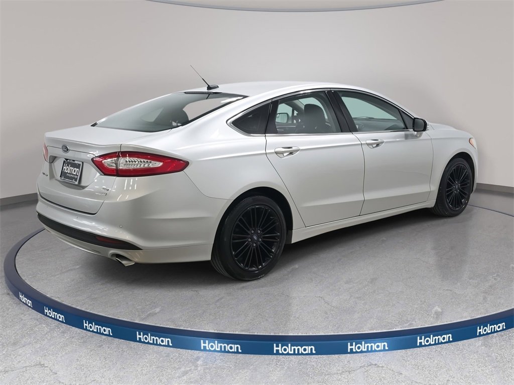 Used 2014 Ford Fusion SE w/ Equipment Group 202A image 6