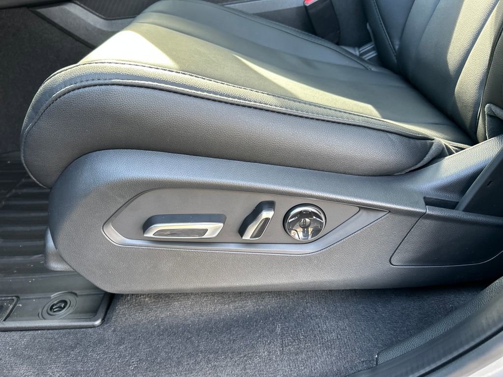 New 2026 Acura MDX SH-AWD image 14