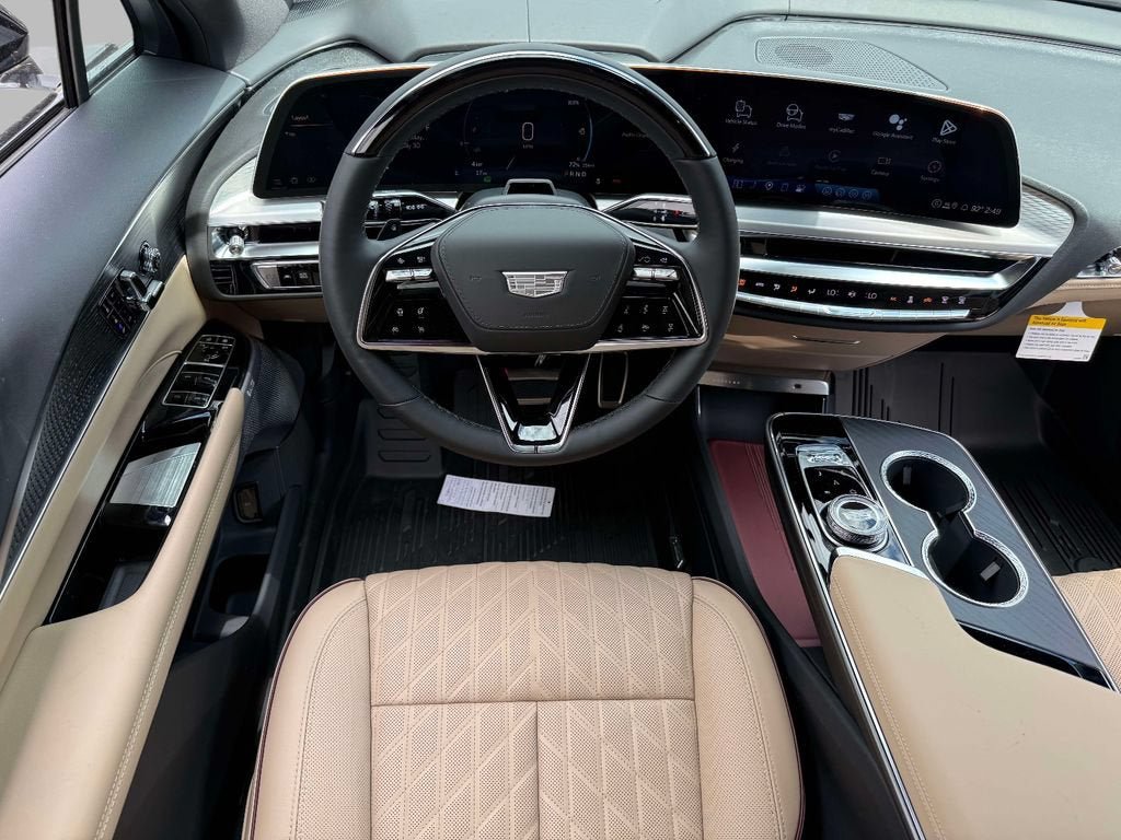 New 2026 Cadillac Lyriq Signature Sport w/ LPO, ONYX Package AWD/4WD image 3