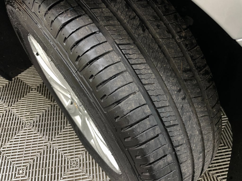 Certified 2019 Chevrolet Equinox LT image 44