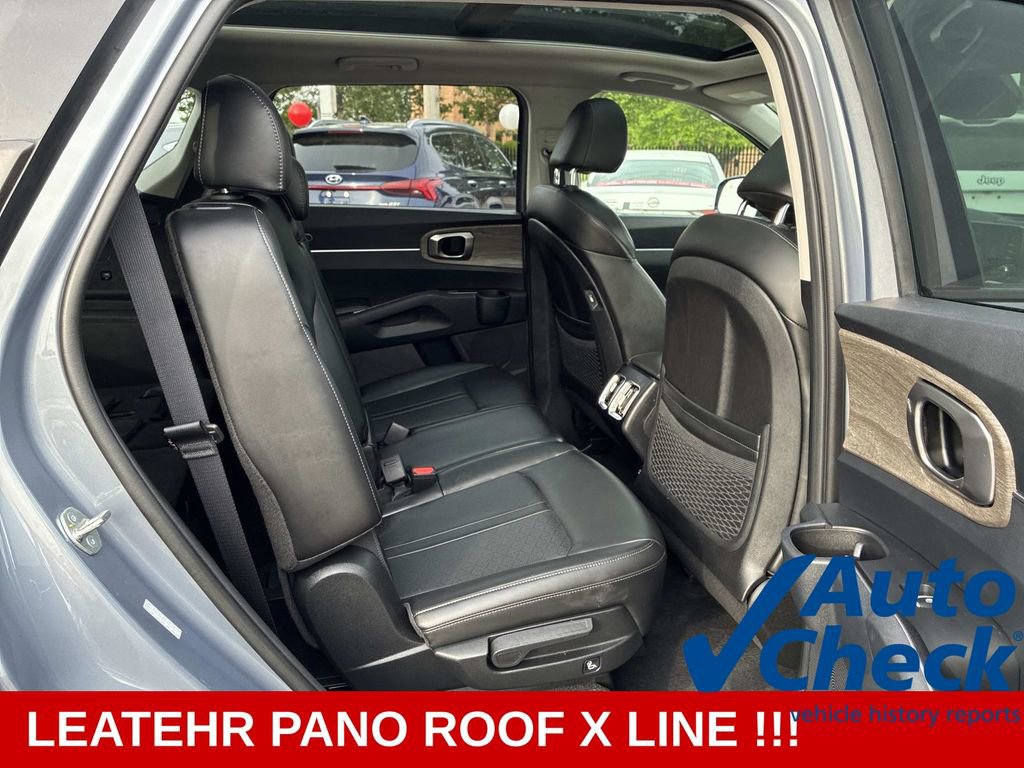 Used 2023 Kia Sorento S w/ Panoramic Sunroof Package AWD/4WD image 10