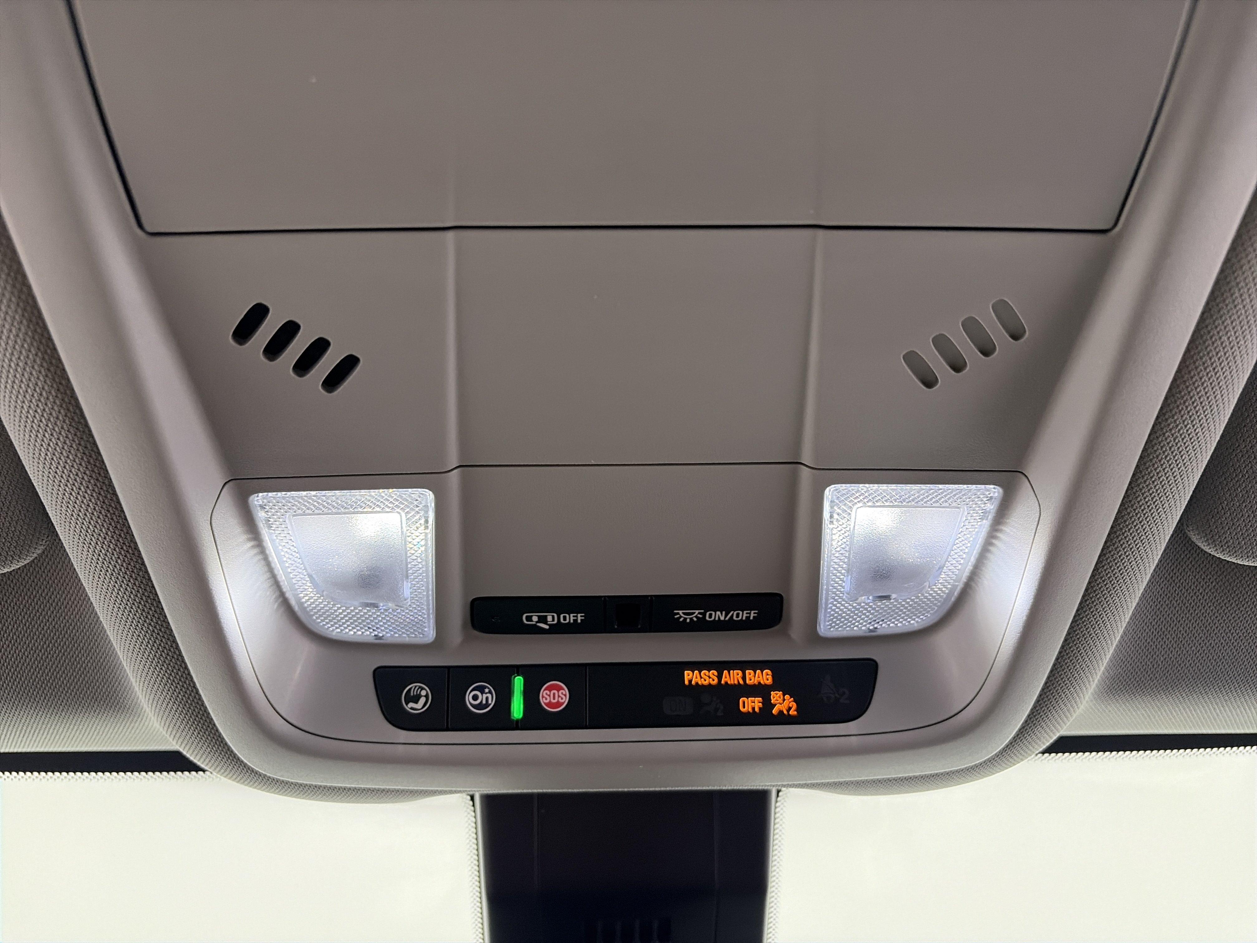 Used 2023 GMC Terrain SLE FWD image 29