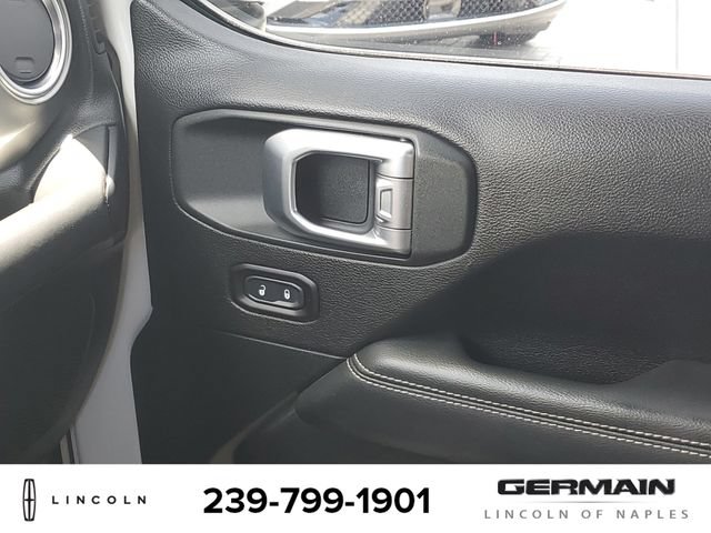 Used 2019 Jeep Wrangler Unlimited Sahara AWD/4WD image 28