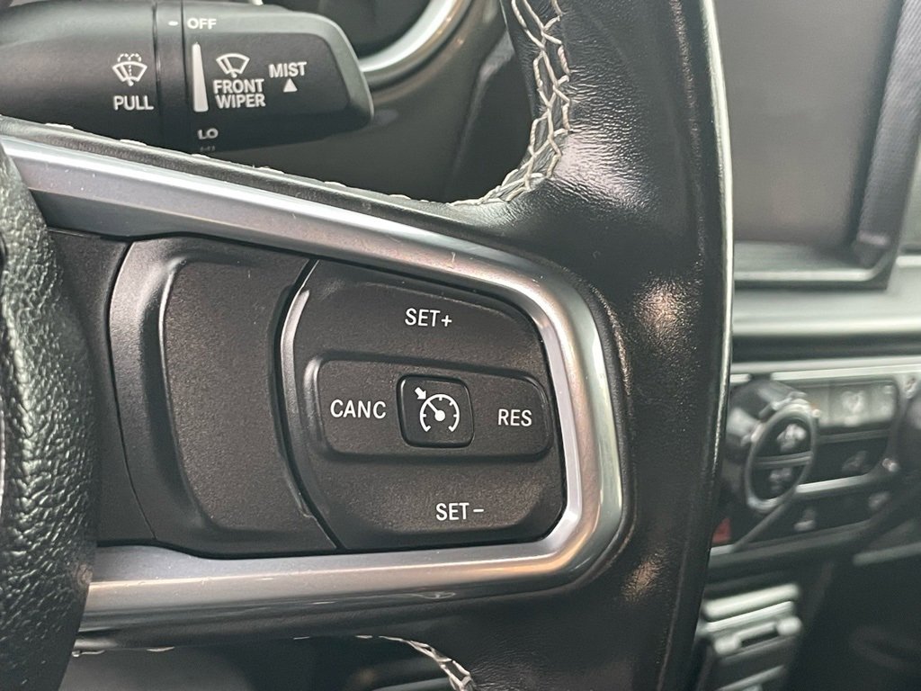 Used 2022 Jeep Wrangler Unlimited Sahara image 28