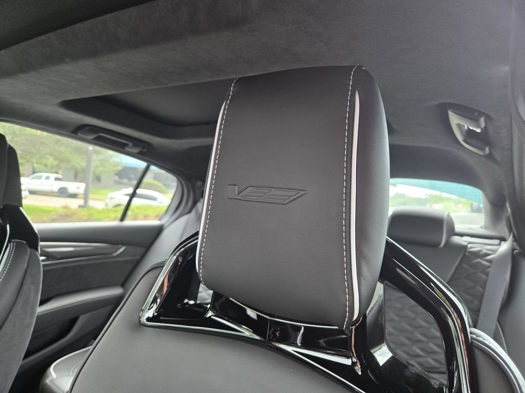 New 2026 Cadillac CT5 V w/ Technology Package AWD/4WD image 9