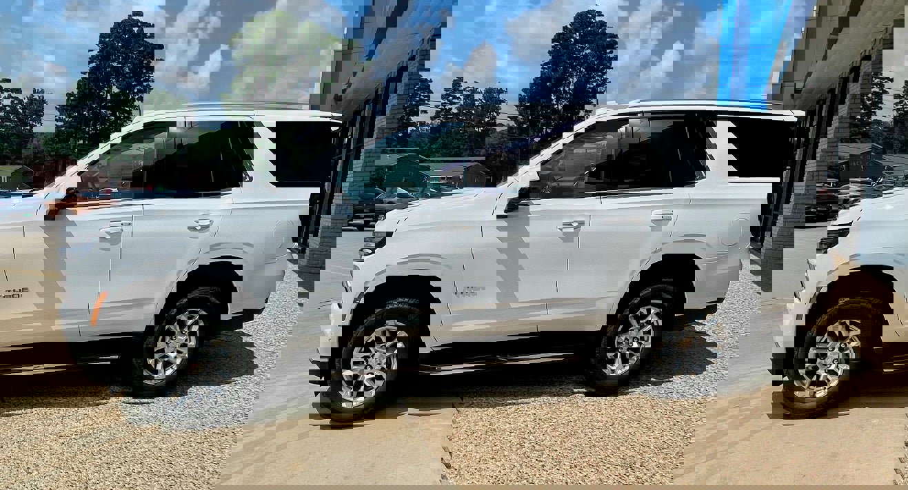 New 2025 Chevrolet Tahoe LS image 4