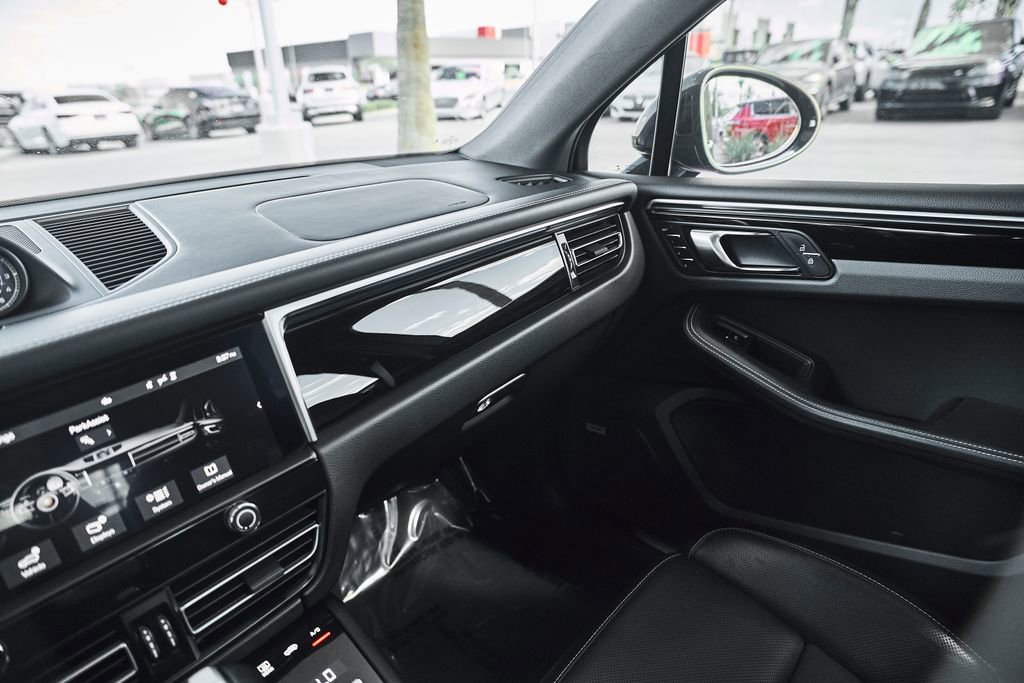 Used 2022 Porsche Macan S AWD/4WD image 55