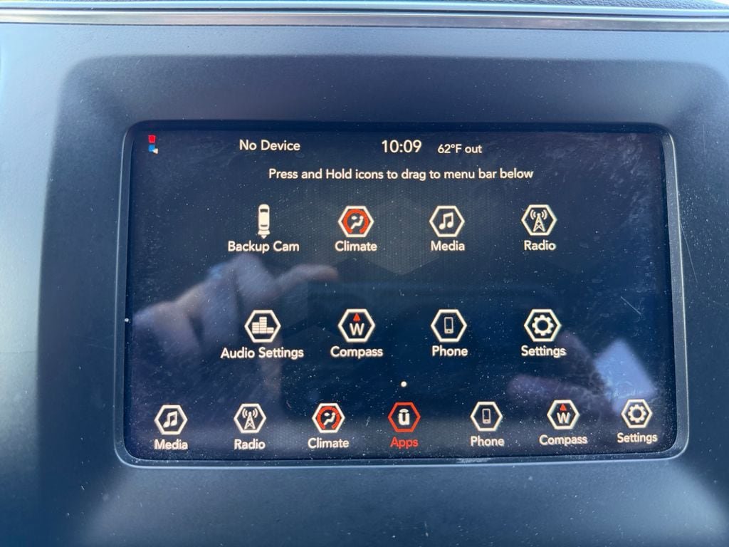 Used 2019 Jeep Cherokee Latitude w/ Popular Appearance Group FWD image 29