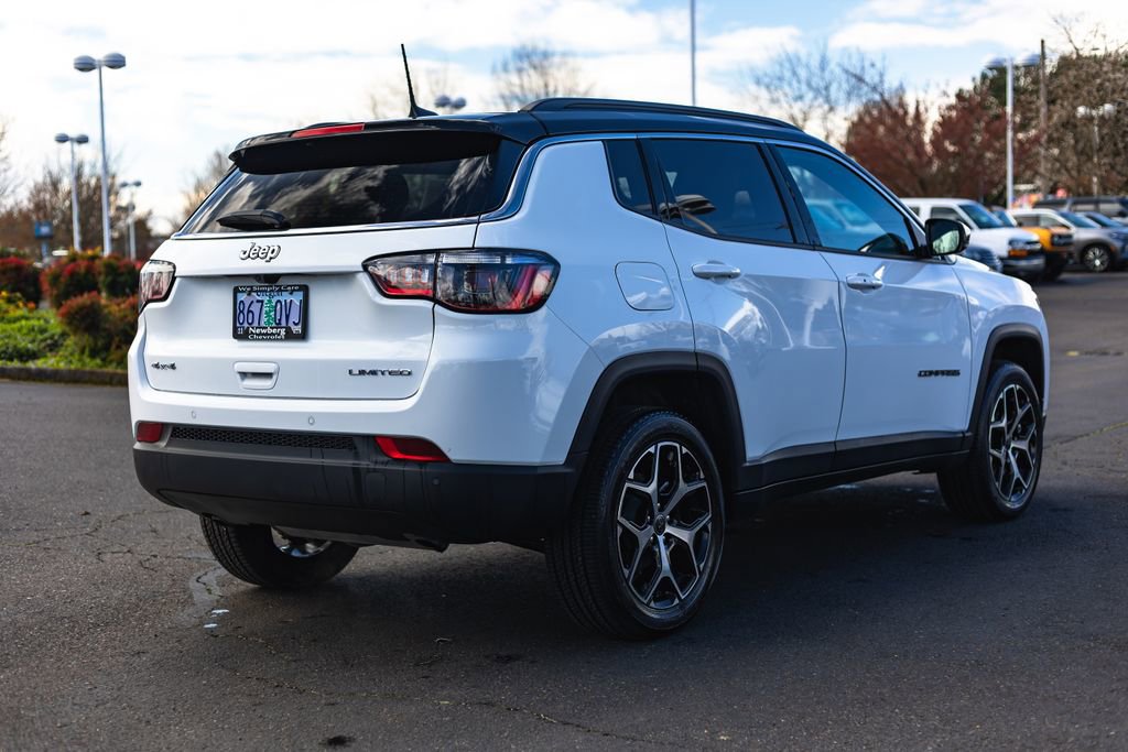 Used 2026 Jeep Compass Limited image 9