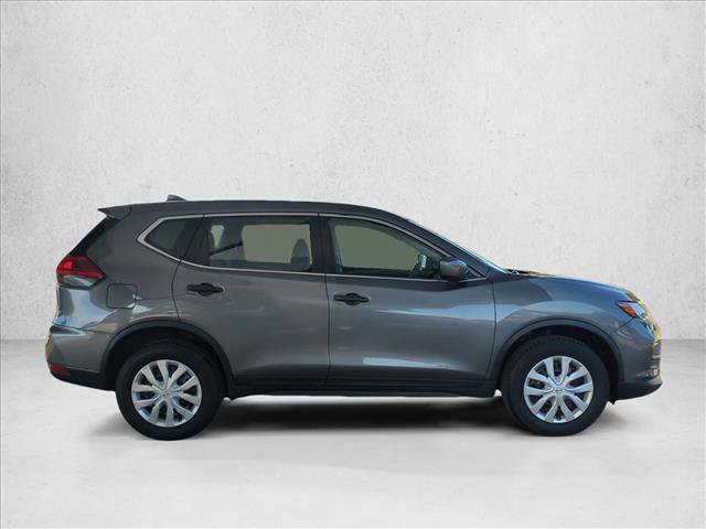 Used 2017 Nissan Rogue S AWD/4WD image 4