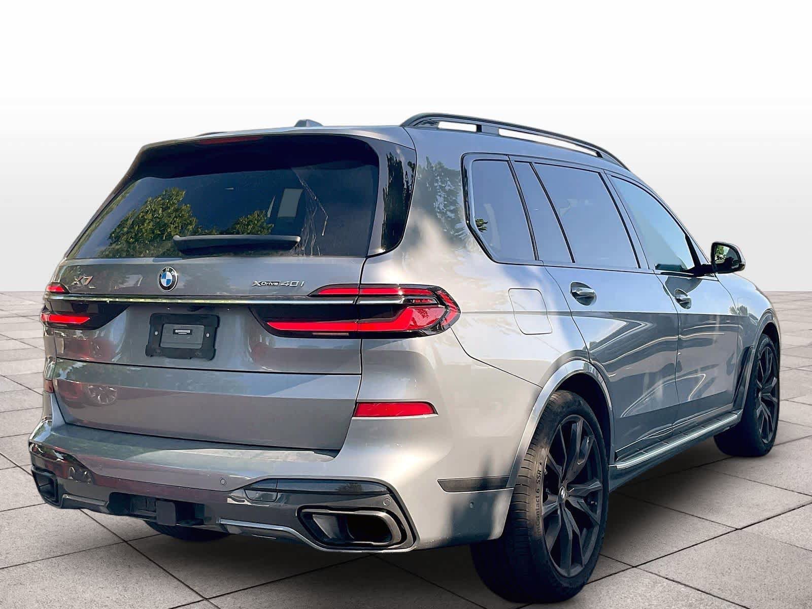 Used 2023 BMW X7 xDrive40i w/ M Sport Package AWD/4WD image 13