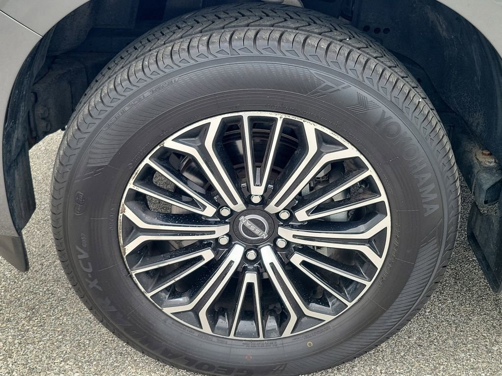 Used 2025 Nissan Armada SL w/ Captain's Chari Seat Package image 11