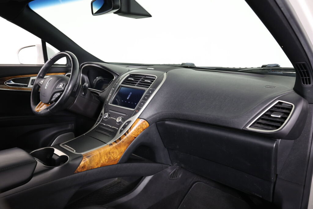 Used 2017 Lincoln MKX Reserve w/ Luxury Package image 23