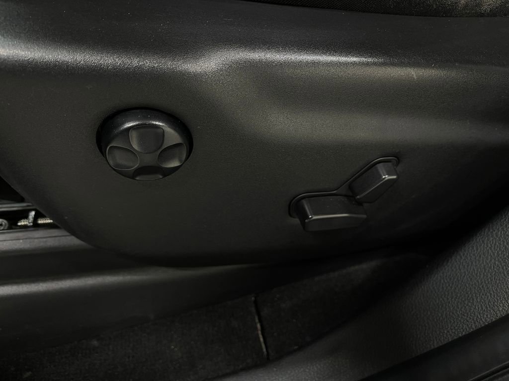 Used 2021 Dodge Durango GT image 16