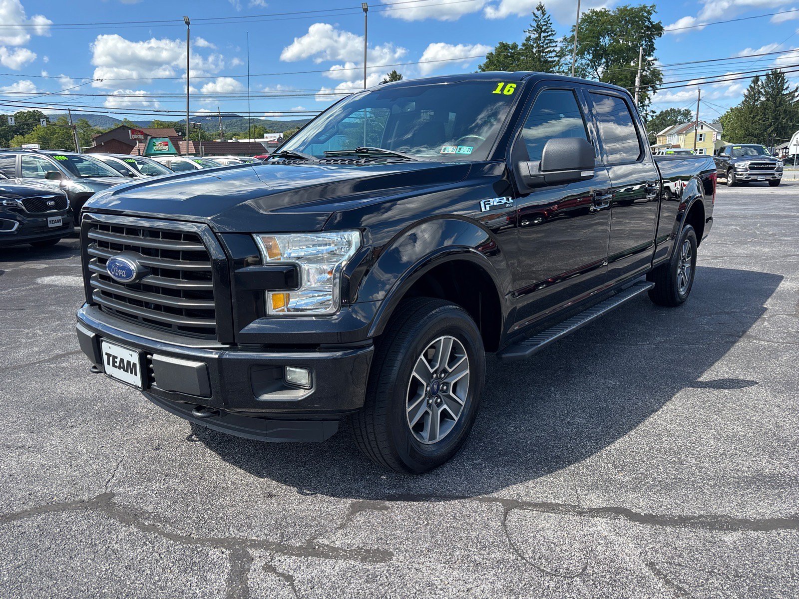 Used 2016 Ford F150 XLT w/ Equipment Group 302A Luxury AWD/4WD image 3
