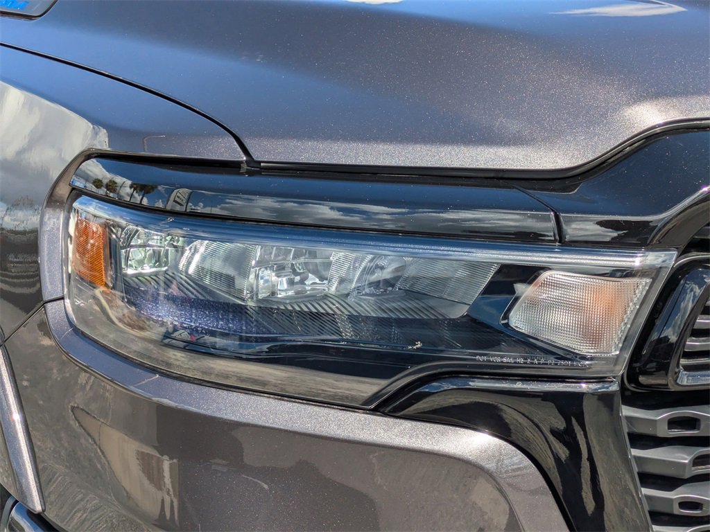 New 2026 RAM 1500 4x4 Crew Cab image 9