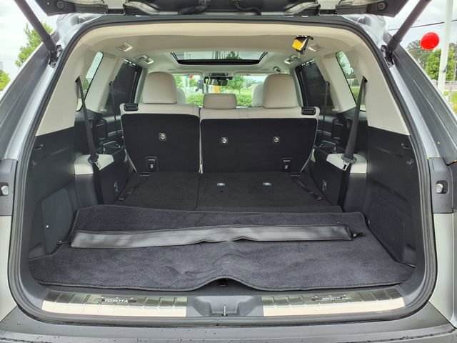 Used 2025 Toyota Grand Highlander FWD image 13