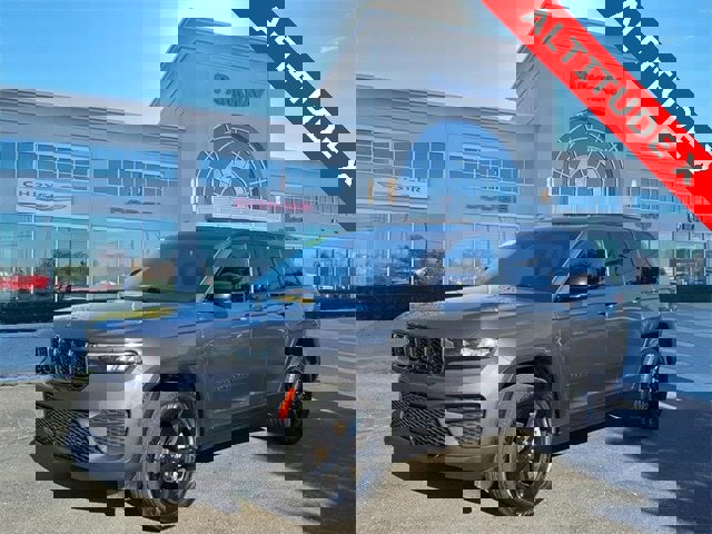 Certified 2023 Jeep Grand Cherokee Altitude