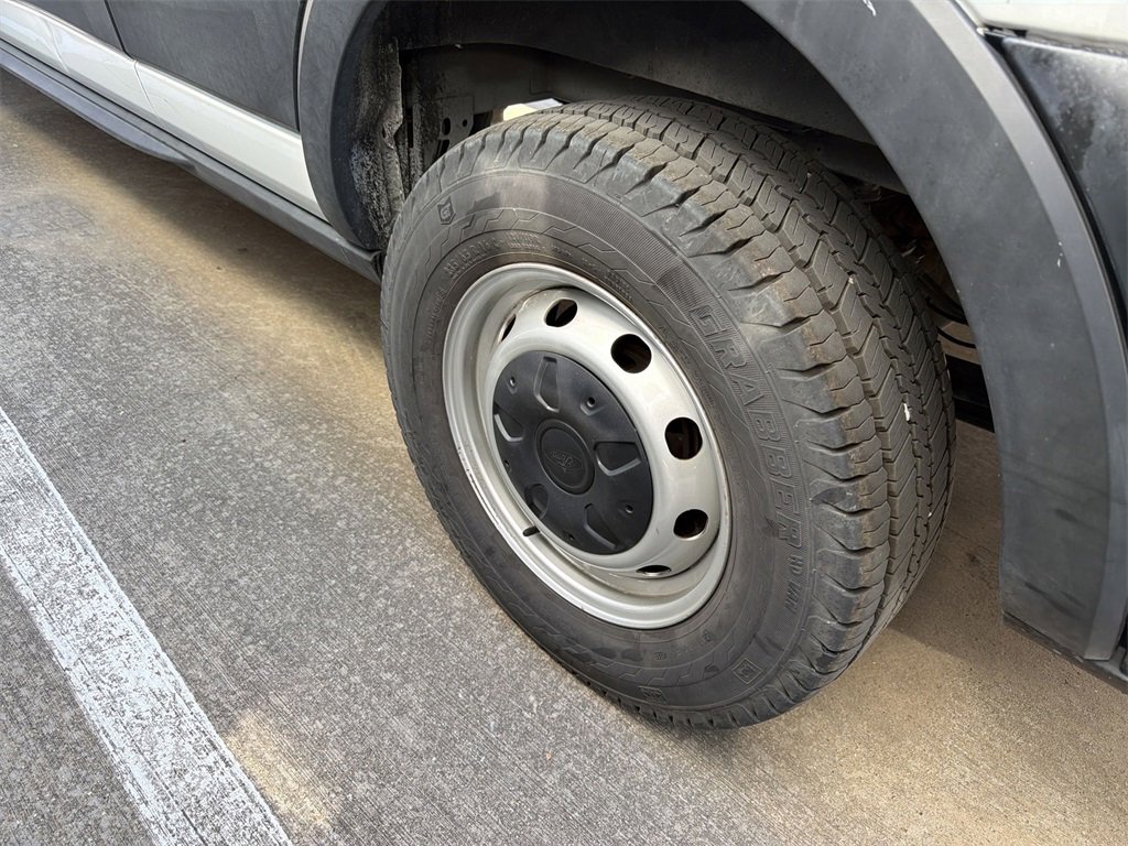 Used 2020 Ford Transit 250 Medium Roof w/ Load Area Protection Package image 5