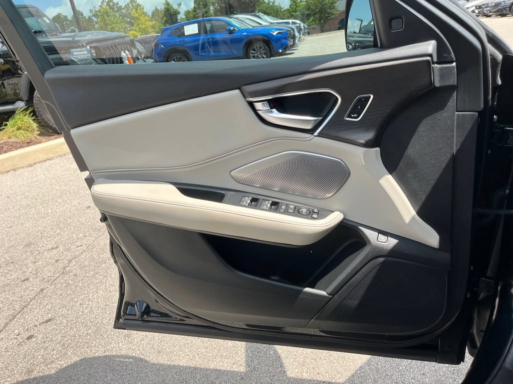 Used 2025 Acura RDX SH-AWD w/ Advance Package image 10