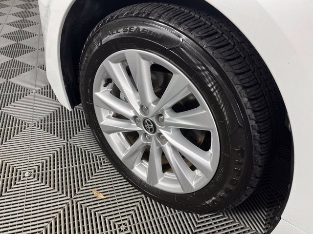 Used 2023 Toyota Corolla LE w/ LE Convenience Package FWD image 13
